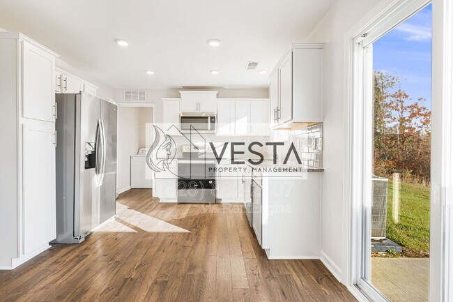 Foto del edificio - 30 Benedict Ln