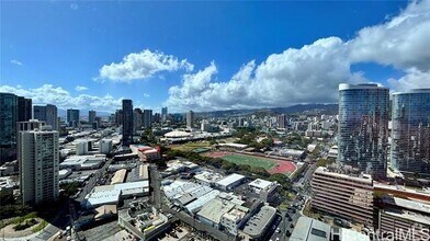 Building Photo - 1189 Waimanu St