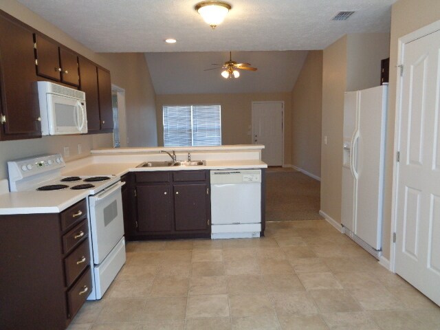 Building Photo - 1182 Everton Drive