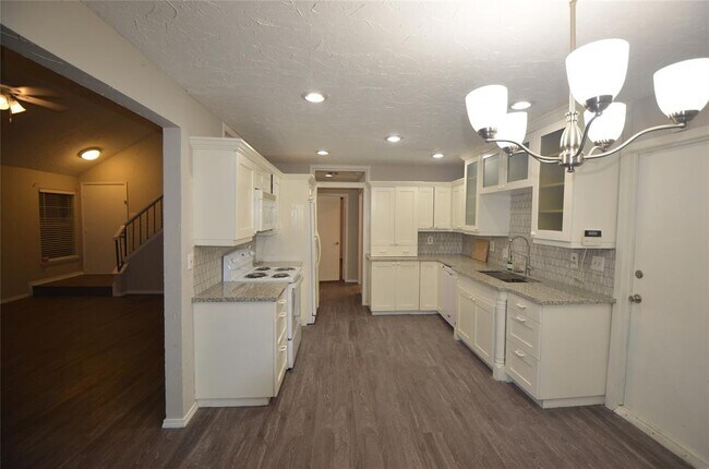 Building Photo - 5307 Sweetwind Ln