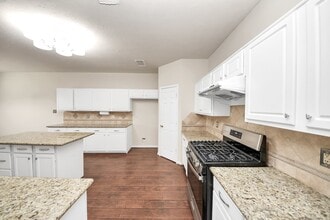 Building Photo - 11451 Ashford Willow