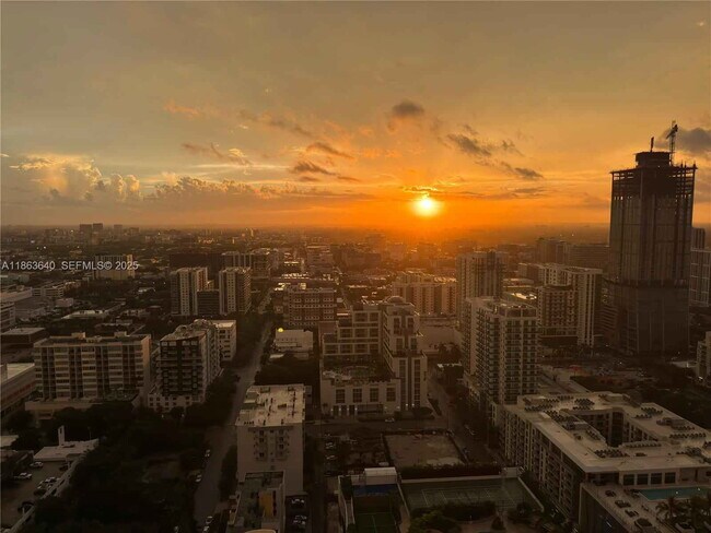 Foto del edificio - Northeast 24th Street, Miami, FL 33137 - 3 BR 3 BA condo