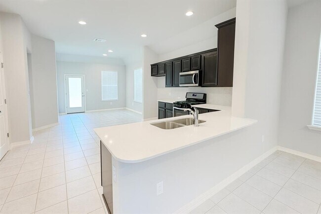 Building Photo - 913 Centerra Hills Cir