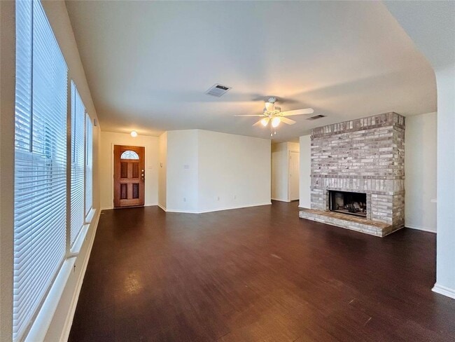 Foto del edificio - 1235 Deerhound Pl