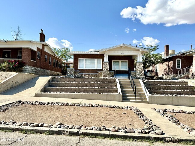 Building Photo - 2721 Copper Ave