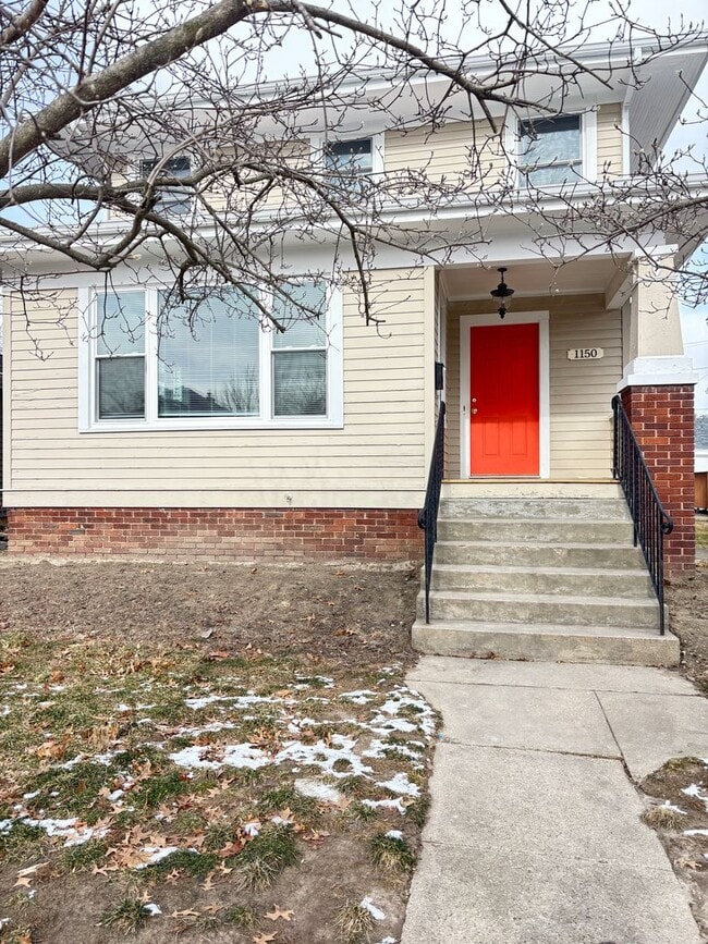 Building Photo - 1150 Nuttman Ave