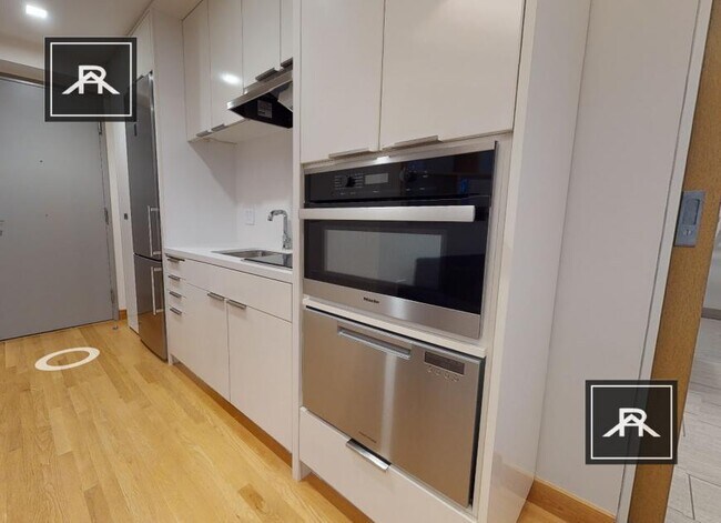 Building Photo - 1 bedroom in Cambridge MA 02138