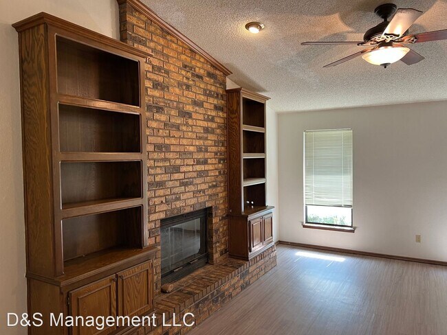 Building Photo - 4 br, 2 bath House - 11401 Mackel Drive