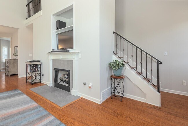 Building Photo - 10492 Ashfarm Way