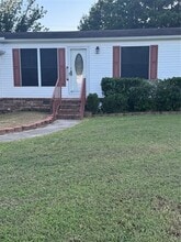 Building Photo - 16350 Hill Country Ct