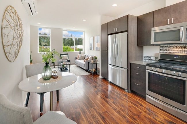 Foto del edificio - 14308 Midvale Ave N