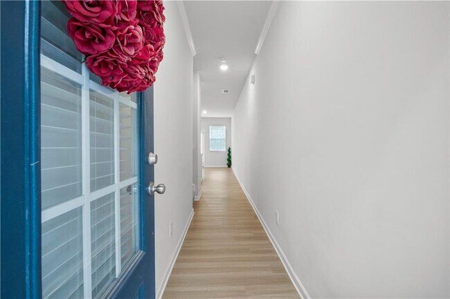 Foto del edificio - 241 Turner Ln