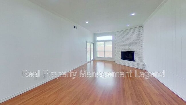 Foto del edificio - 3607 Stables Ln