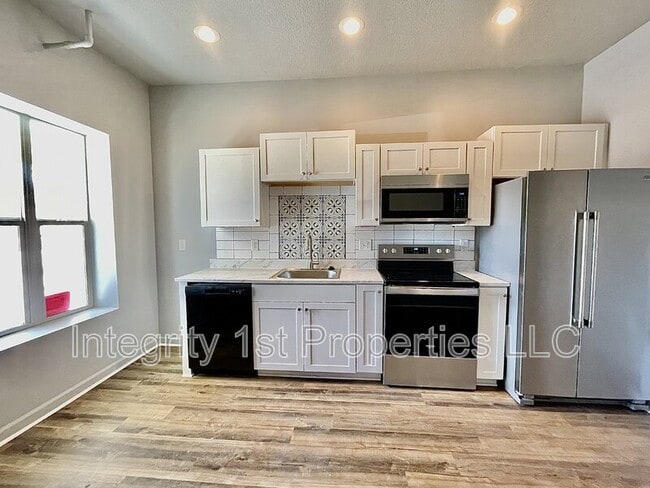 Building Photo - 740 Washington Blvd