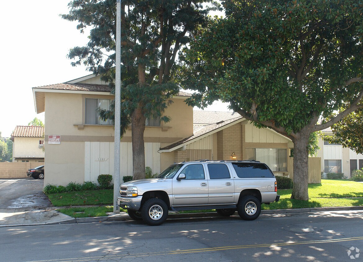 Foto principal - 1202 S Athena Way