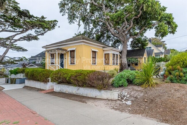 Foto del edificio - 759 Lighthouse Ave