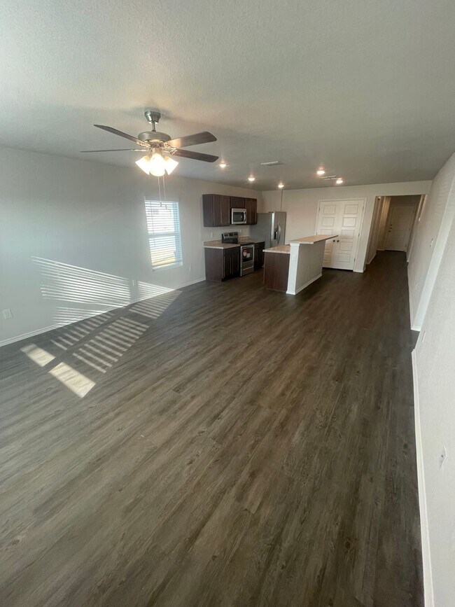 Building Photo - No Rent 'til 2026. $300 Gift Card Holiday Win | Four Bedroom | Two Bath Home in Legend Pond