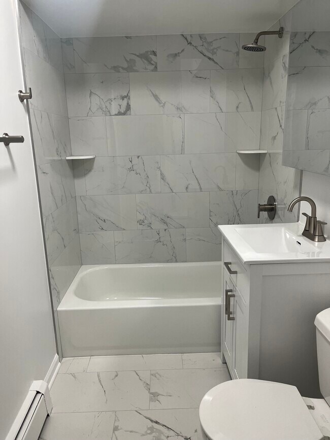 Photo - 301 Chicago Ave Apartment