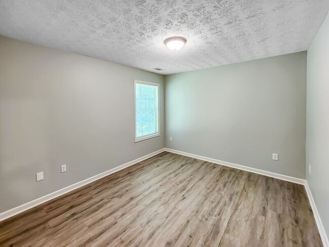Building Photo - 307 Bridgeport Ln