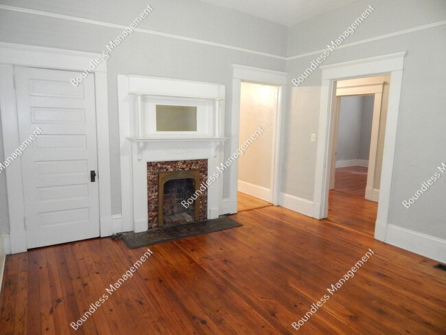 Building Photo - 1430 Athens Ave SW
