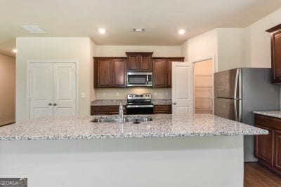 Building Photo - 132 Innis Brk Cir