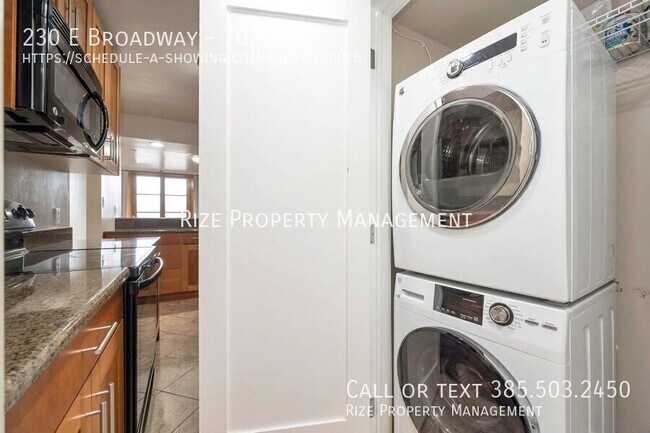 Foto del edificio - 230 E Broadway-702