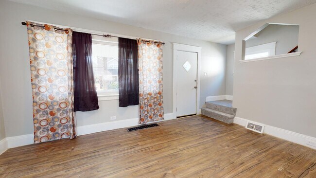 Building Photo - 2704 Hood Ave