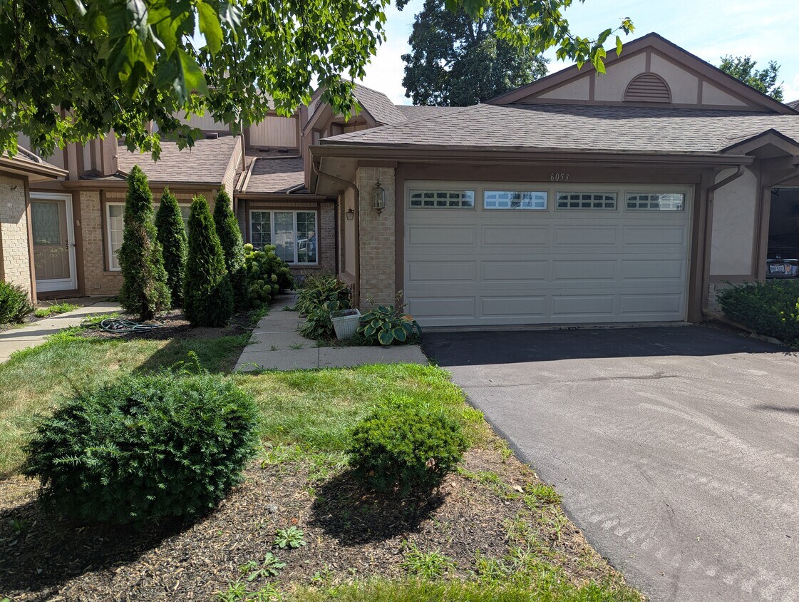 Foto principal - 6053 Suffolk Ln