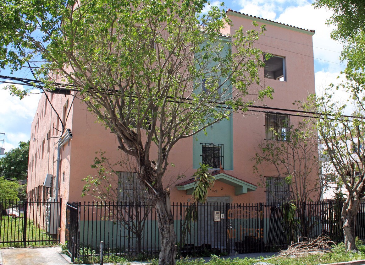 Primary Photo - Little Havana
