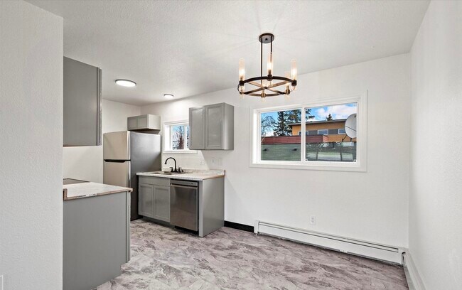 Foto del edificio - 3921 Peterkin Ave