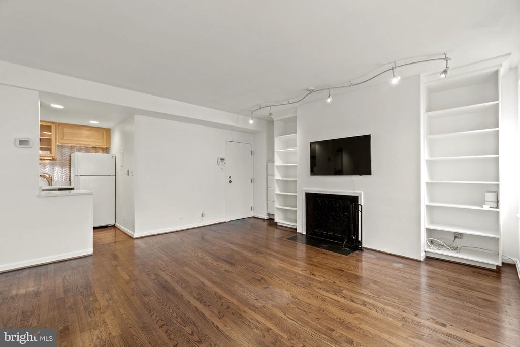 Primary Photo - 1736 Willard St NW