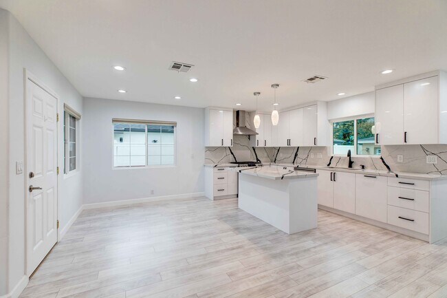 Foto del edificio - 2510 N Lincoln St