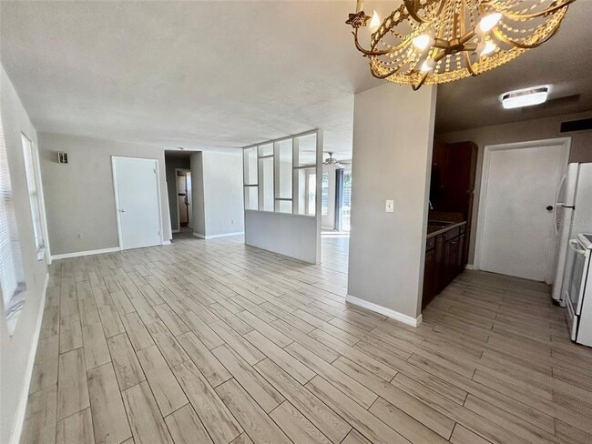 Building Photo - 21969 Beverly Ave