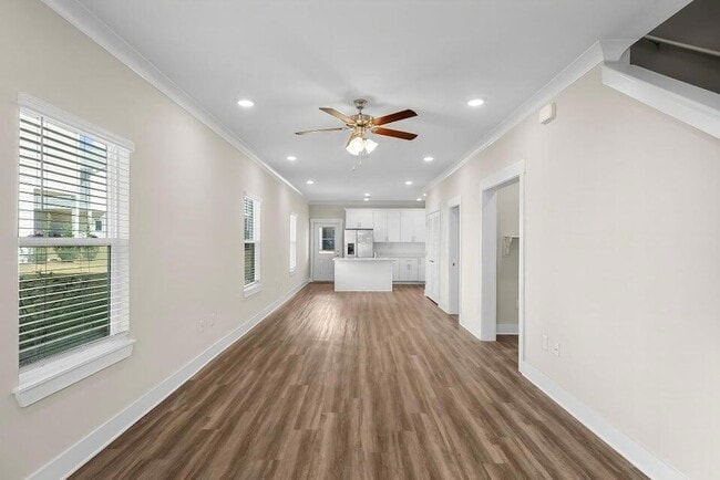 Building Photo - 303 N Sand Palm Rd