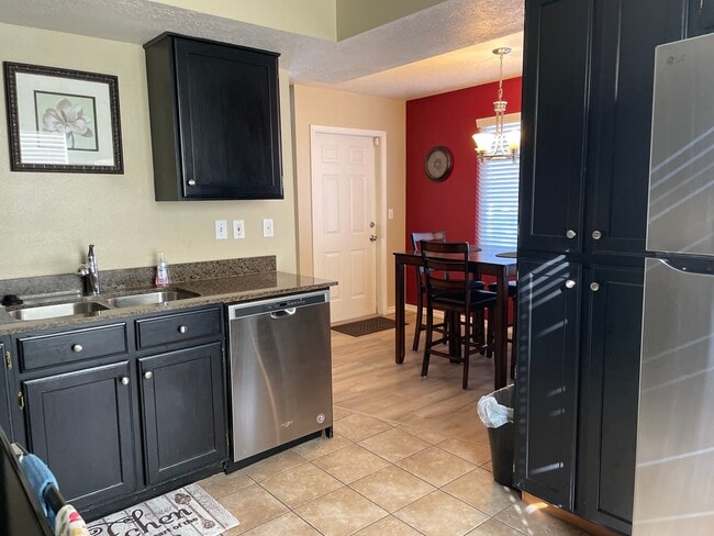 Building Photo - 1158 E 6600 S