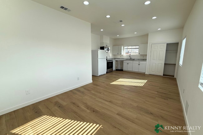 Building Photo - Brand New 3BD/2BA ADU with Modern Finishes...