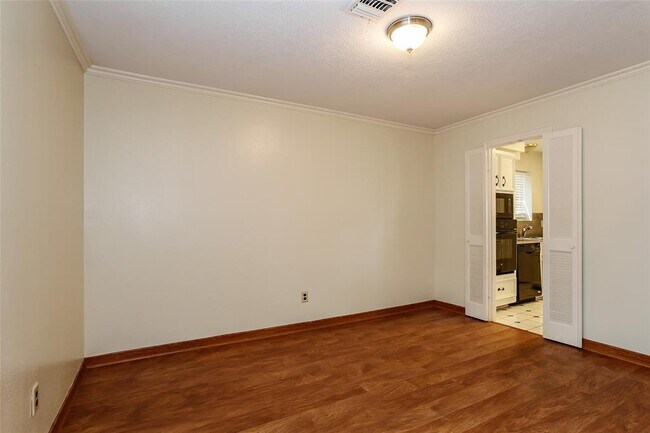 Building Photo - 1030 Cascade Creek Dr