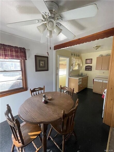 Foto del edificio - 624 E Big Bear Blvd