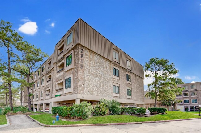 Foto del edificio - 2213 S Braeswood Blvd