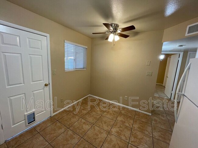 Foto del edificio - 841 E Fountain St