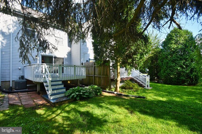 Building Photo - 346 Barrister Ct