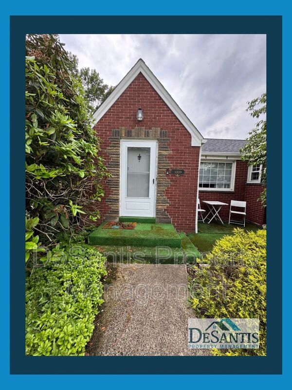 Foto principal - 3009 21st Ave