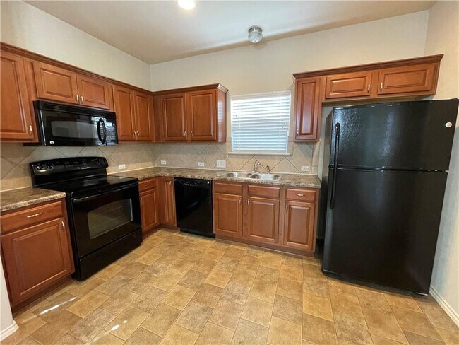 Building Photo - 1809 Enchanted Rock Dr
