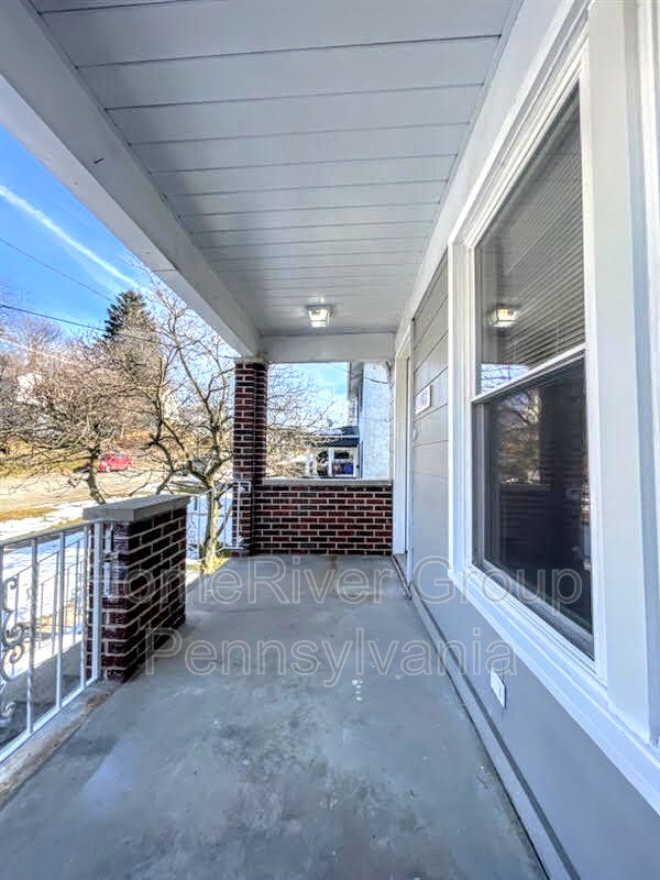 Building Photo - 1402 Linden St