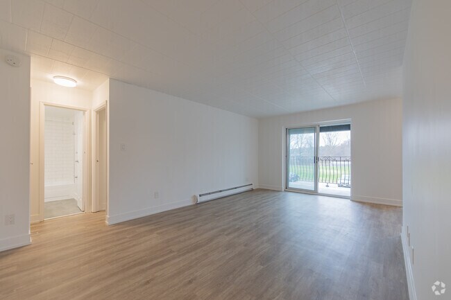 1 chambre, 1 salle de bain - 791 pi² - Salon - 500 Glenelm Crescent