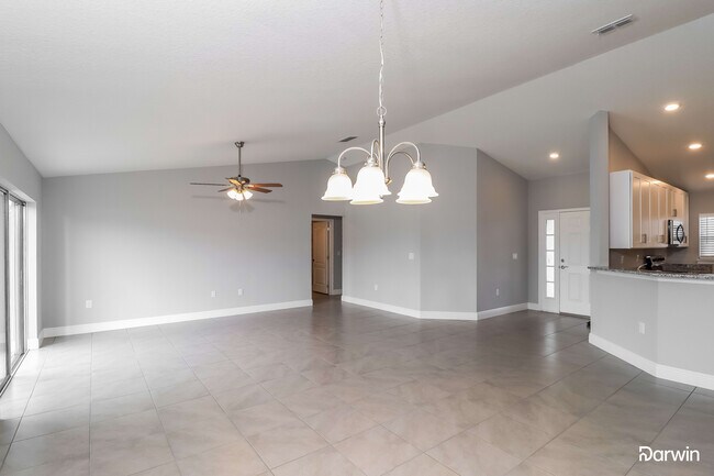 Building Photo - 636 Mercado Ct