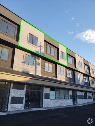 Building Photo - 44 Bergen Blvd