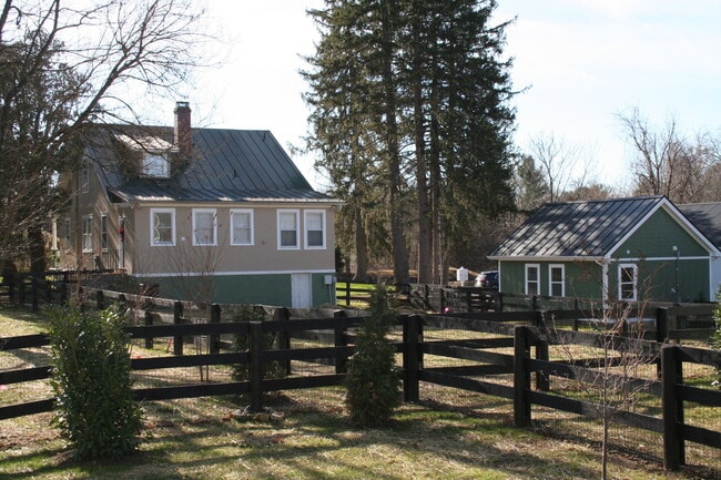 Photo - 37152 Little River Tpke House