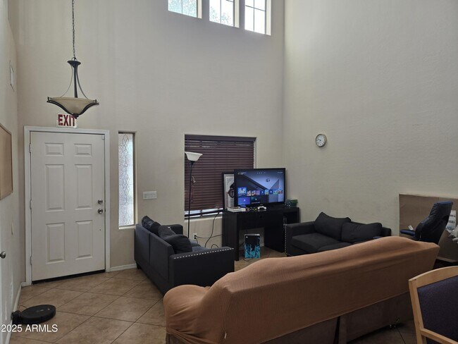 Foto del edificio - 8814 W Magnolia St