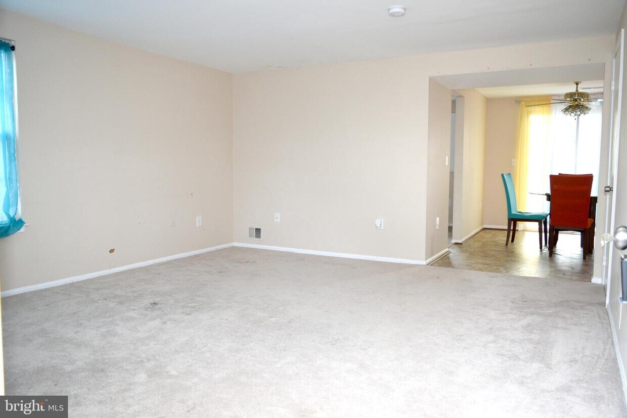 8529 Braxted Ln, Manassas, VA 20110 Condo for Rent in Manassas, VA